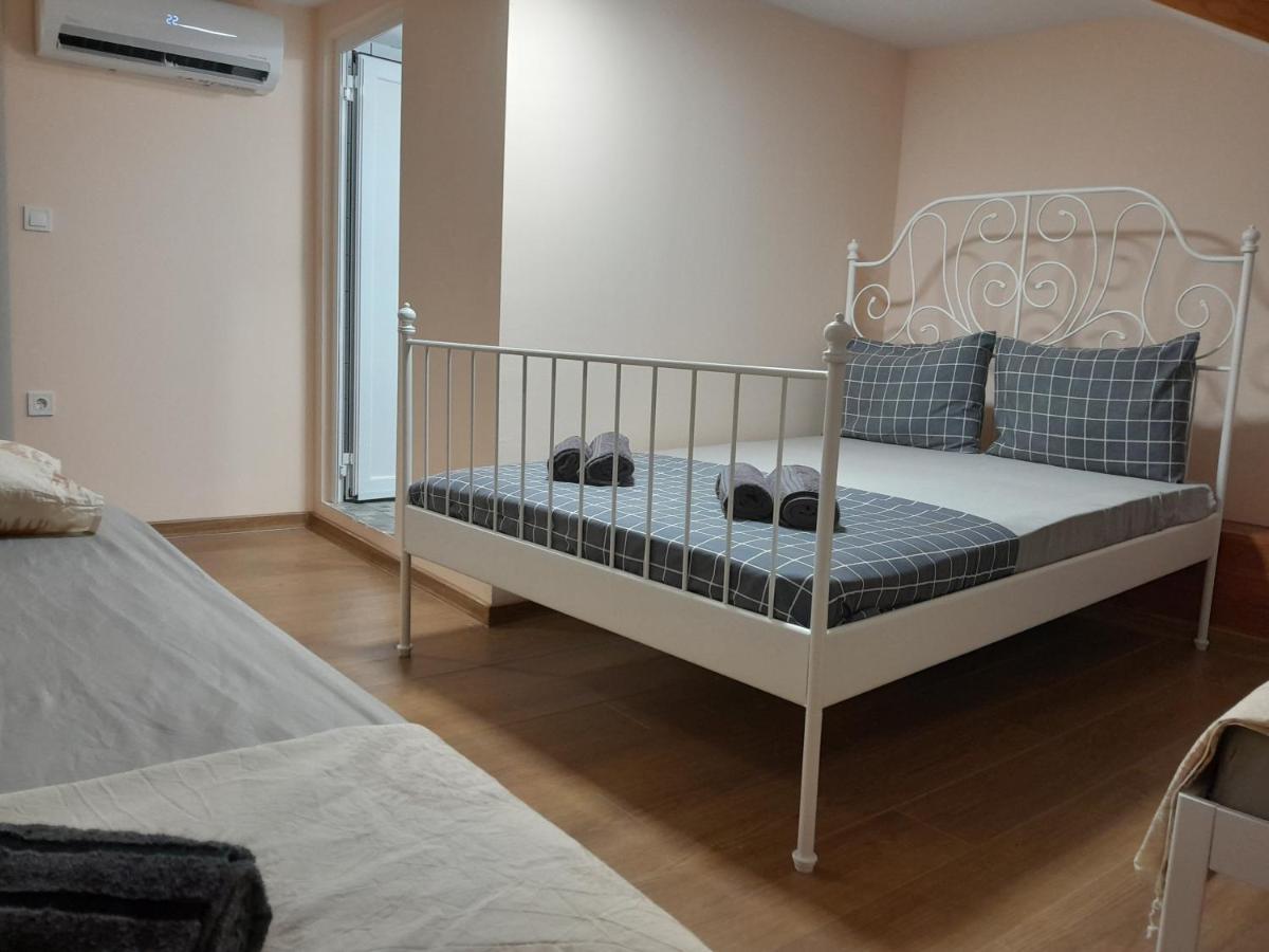 Hancho Sevenups - Kapana Plovdiv Center Bagian luar foto